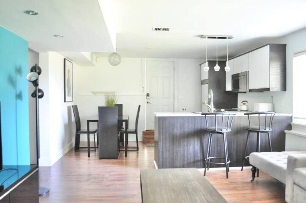 Cozy 1 Bd Suite Centrally Located North Vancouver Exterior foto